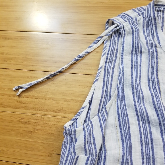 Torrid women's sleeveless top sz 2 - Picture 6 of 7